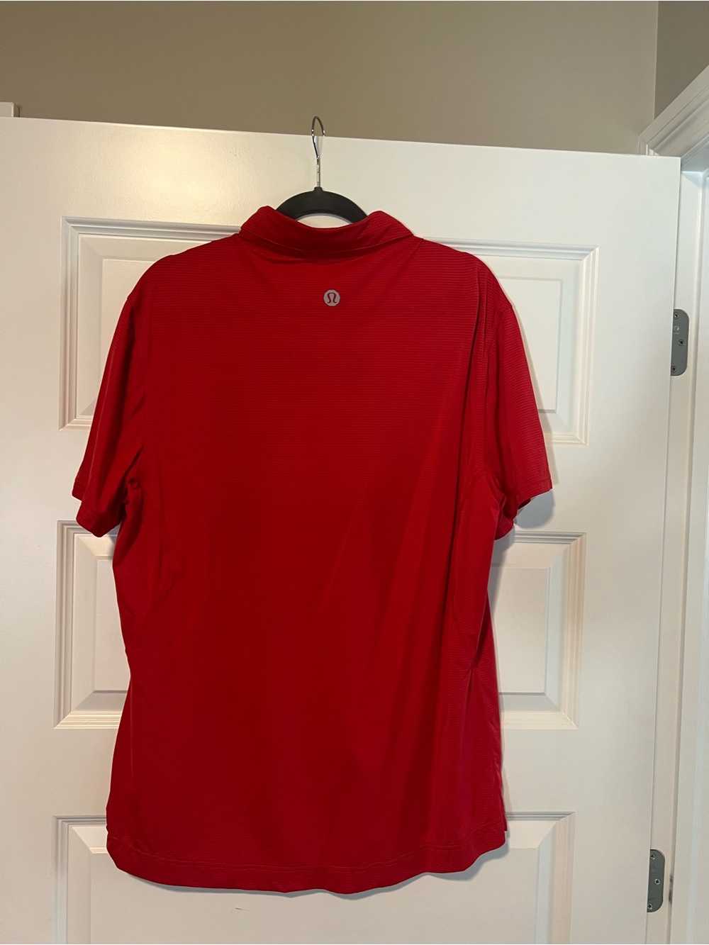 Men's Lulu Lemon. Red Short-Sleeve Polo Shirt size L/XL - Picture 5 of 11